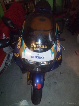 SUZUKI GSX-R 600 SRAD - 10