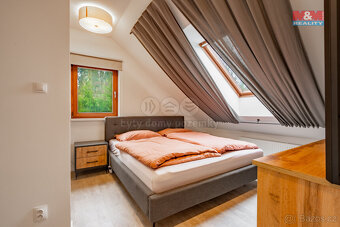 Prodej rodinného domu, 130 m², Kamenice, ul. Lomená - 10