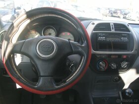 TOYOTA RAV4,4x4, 2.0,110KW,BENZÍN,KLIMA,SERVISKA - 10