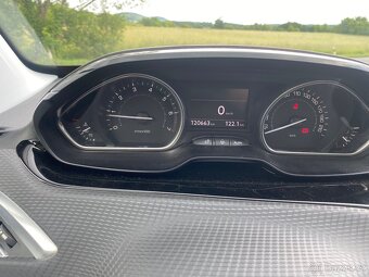 Peugeot 2008 1.2 pt - 10