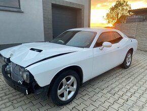 Dodge Challenger 3.6 V6 2017 lehce bourany - 10