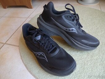 Sportovní, běžecké boty Saucony Axon 3, 46 - 10