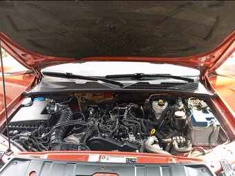 Auto Volkswagen Amarok 132kw - 10