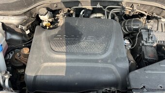 335. Kia Sorento 2.2 D4HB manuál Na náhradní díly - 10