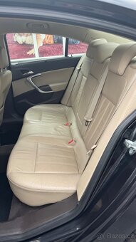 Opel Insignia - 10