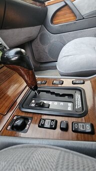 Mercedes-Benz 140.500 SE - 10