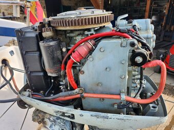 Kajutova lod 5x2m, plachta, motor 70hp, vlek - 10