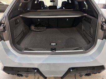 BMW M5 Touring xDrive Carbon - NOVÝ VŮZ, M-Driver - 10