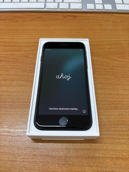 Apple iPhone SE 2022 - 128GB jako Nový - 10