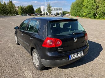 Volkswagen Golf V - 10