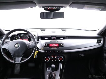 Alfa Romeo Giulietta 1,4 T 125kW Automat Kůže Bose (2012) - 10