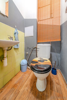 Prodej krásného bytu 2+kk s předzahrádkou a zahradou v ul. E - 10