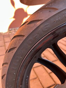 SYM Symphony ST 125 – jako nový, 2 405 km, 1. majitel - 10