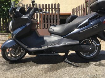 Suzuki Burgman 650 Executive - Praha - 10