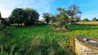 Prodej pozemku k výstavbě rodinného domu 978m2 v centru Habr - 10