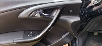 Opel Astra Sports Tourer kombi - 10