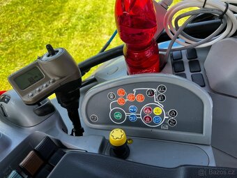 NEW HOLLAND T7.210 BN - 10