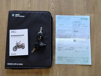 BMW R nineT Scrambler  8700km, bohatá výbava, jako nový - 10