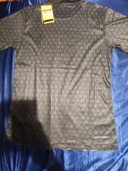 Dres Fc Barcelona Hráčsky Unikátny Farebný Nový s visačkami - 10