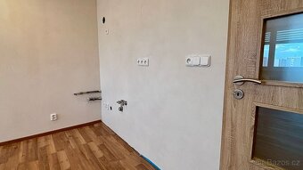 Byt po rekonstrukci 1+KK 30 m2 - 10