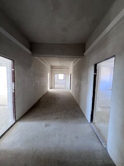 Pronájem budovy 1 950 m² - 10