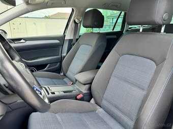 Volkswagen Passat GTE Variant - 10
