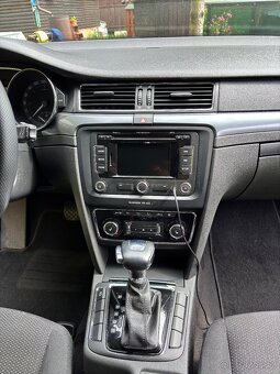 Superb 2 2.0 tdi 103 kw - 10
