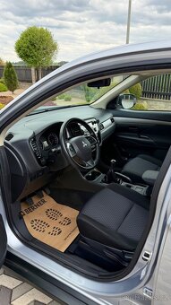 MITSUBISHI OUTLANDER 2.0i 110kw 100000 Km - 10
