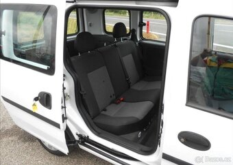 Opel Combo 1,4 66 kW Serviska benzín - 10