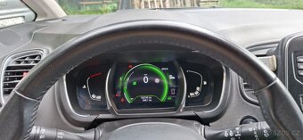 Prodám RENAULT SCENIC 1,4i, 103 KW,ČR,1.majitel - 10