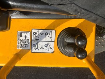 Kolový mini dumper JCB 1T - 2S5 - 10