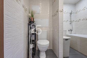 Prodej bytu po rekonstrukci o dispozici 4+1 se zasklenou lod - 10