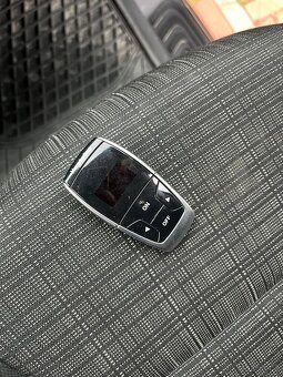 MB VITO 4x4, 71tis. km, webasto, tažné - 10