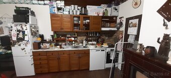 Kuchyňská linka z masivu + Rohové sezení - 10