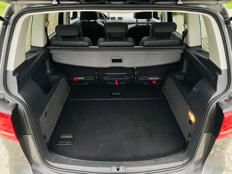 Volkswagen Touran 2.0TDI MANUÁL KAMERA VÝHŘEV TAŽNÉ HIGHLINE - 10