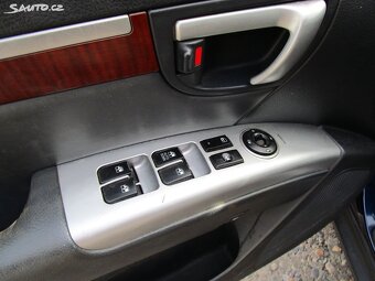 Hyundai Santa Fe, 2,2CRDi-4x4-114KW-KOUPEN V ČR - 10
