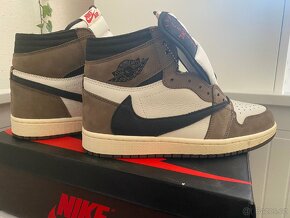 Nike Air Jordan 1 - 10