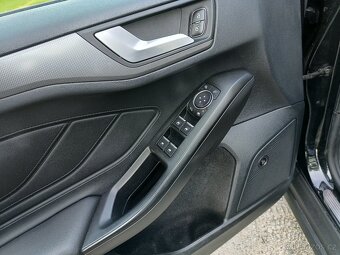 Ford FOCUS 2.0 TDCi mk4 8AT TITANIUM B&O iLED 2020 - 10