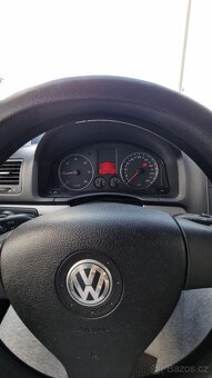 Volkswagen Jetta 1.9 TDI 77 kW, 2009, manuál - 10