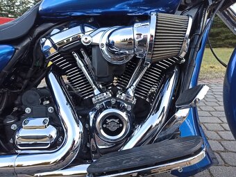 Road Glide Bagger - 10