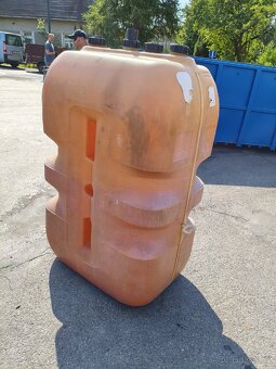 Plastová nádrž - 10