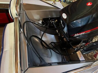 Motorový člun - 10