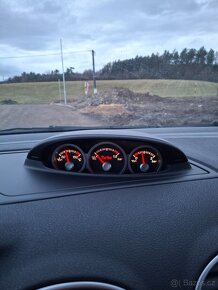 St225 focus - 10