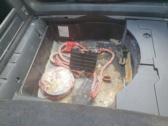 VW Passat b 6 variant 2.0 tdi 125 kw - 10