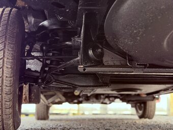 VW T3 Caravelle 1983/VETERÁNSKÉ SPZ/1.9L BENZÍN/BEZ KOROZE - 10