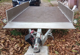 PŘíVĚS NÁKLADNÍ VALNíKOVÝ - 10