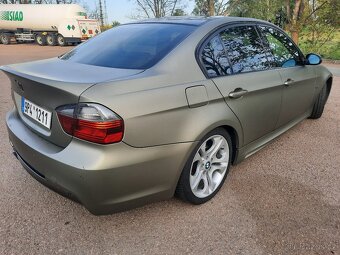 BMW 325i++E90++160KW++MANUÁL++ - 10