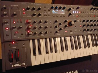 SEQUENTIAL PRO 3 - 10