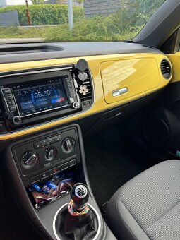 VW Beetle 1,6 TDi 77kw. R-Line Kola Top Stav, servisní kniha - 10