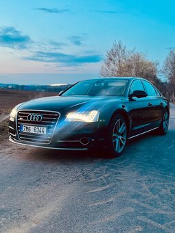 Audi A8 4.2fsi look S8 - 10